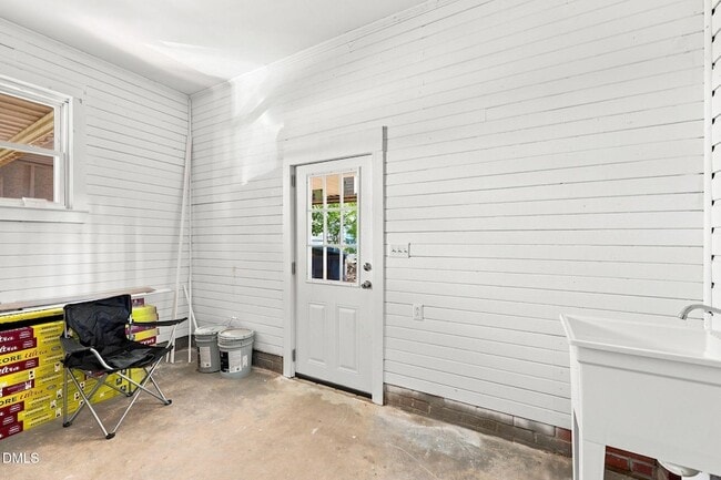 Building Photo - 1305 Erwin Rd