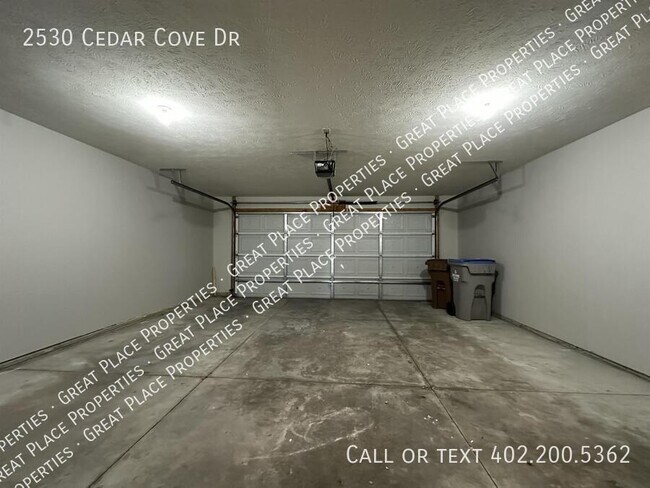 Building Photo - 2530 Cedar Cv Rd