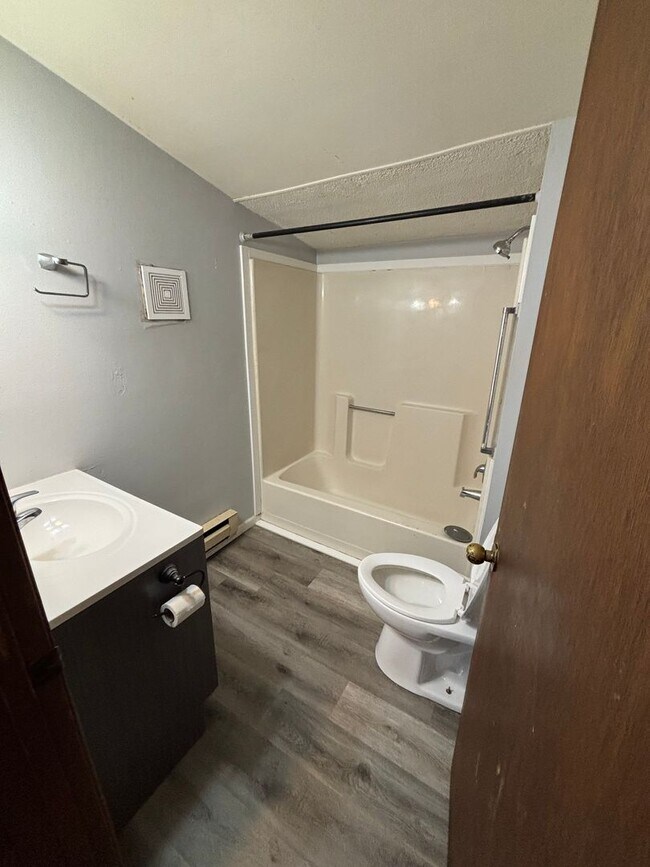 Building Photo - 1026 Jackson St