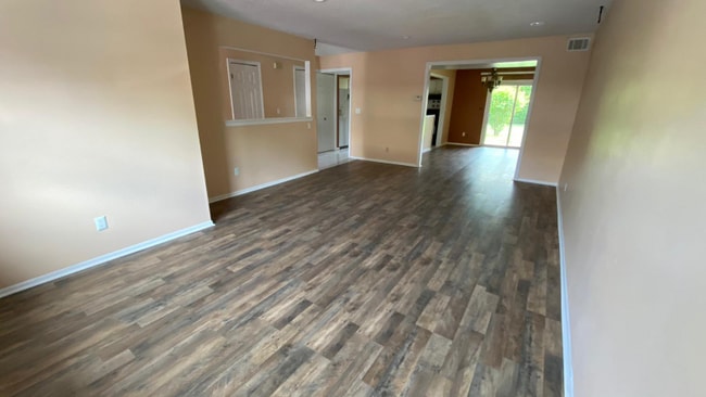 Building Photo - 5203 Hana Rd