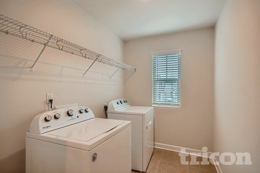 Building Photo - 9205 Festival Wy