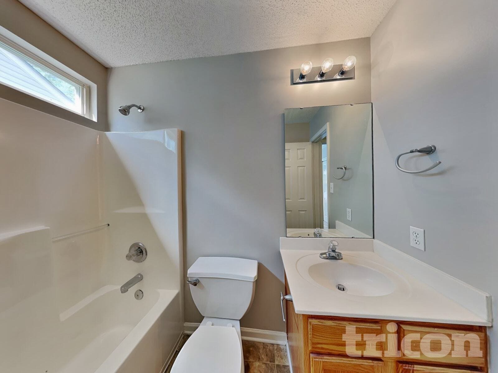 Building Photo - 3008 Westwinds Ct