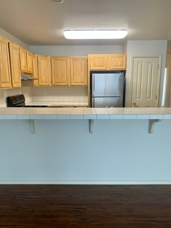 Building Photo - 104 S Yellowstone Ave