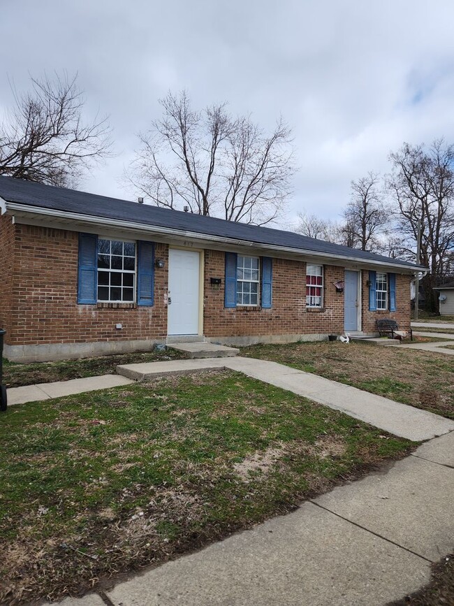 Primary Photo - Brick Duplex