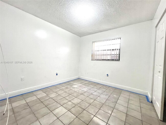 Building Photo - 5930 W 25th Ct