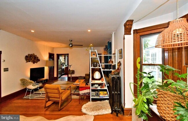 Building Photo - 365 2nd Ave