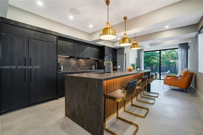 Building Photo - 145 NE 49th St