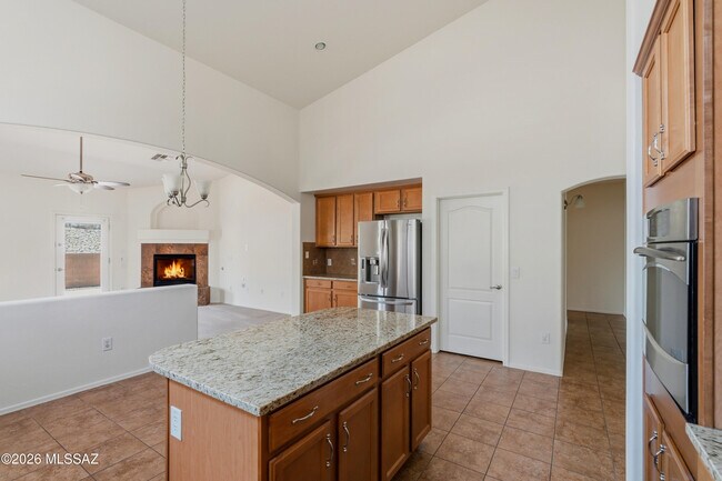 Building Photo - 677 W Pizzicato Ln