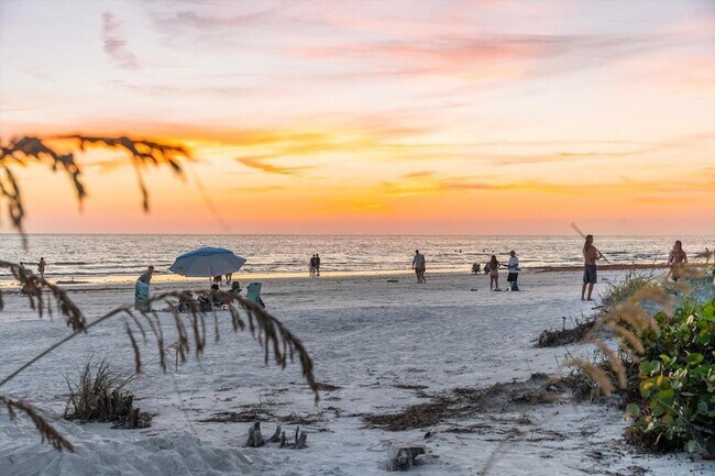 Building Photo - 6708 Sarasea Cir