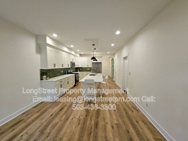 Building Photo - 11819 SW 60th Ave
