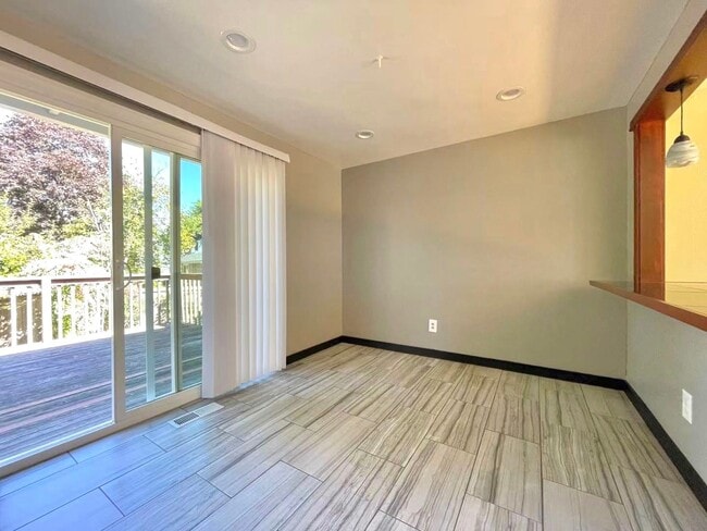 Building Photo - Great Home for rent