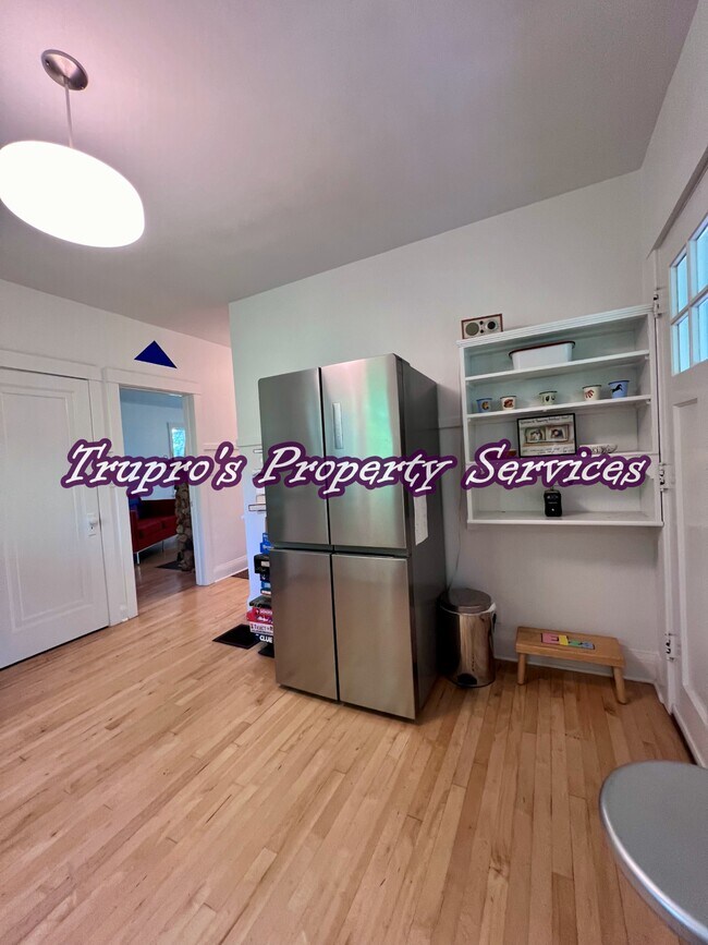 Building Photo - 13844 S Log Cabin Rd