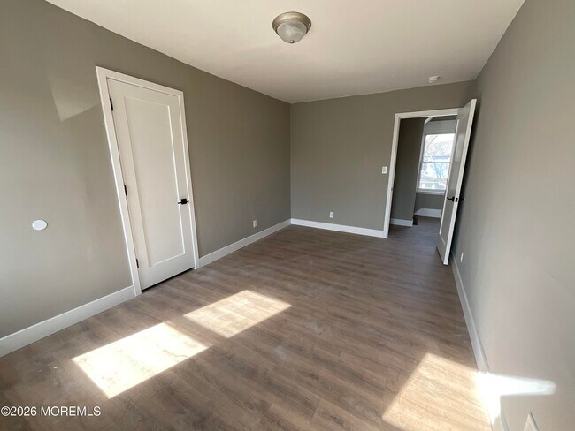 Building Photo - 1015 Mattison Ave