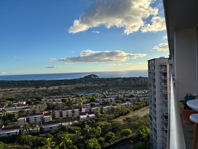 Primary Photo - MAKAHA VALLEY TOWERS