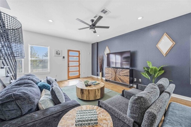 Building Photo - 6130 Conley St