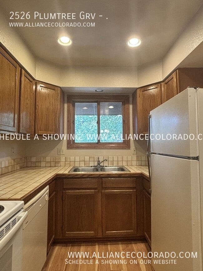 Building Photo - 2526 Plumtree Grove