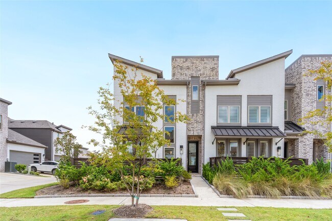 Primary Photo - 16654 Texas Hill Country Rd