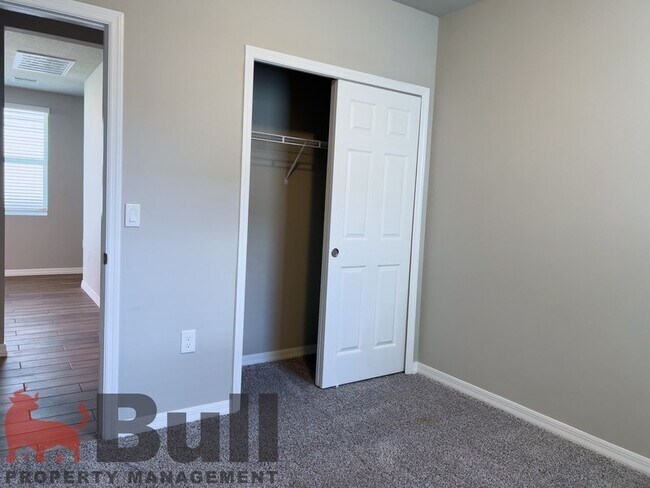 Building Photo - 5276 Luke Hammock St