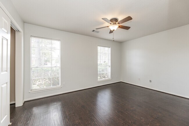 Building Photo - 21403 Hadrian Dr