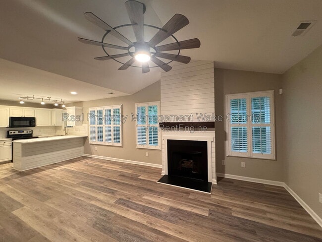Building Photo - 4021 Wellington Ridge Loop