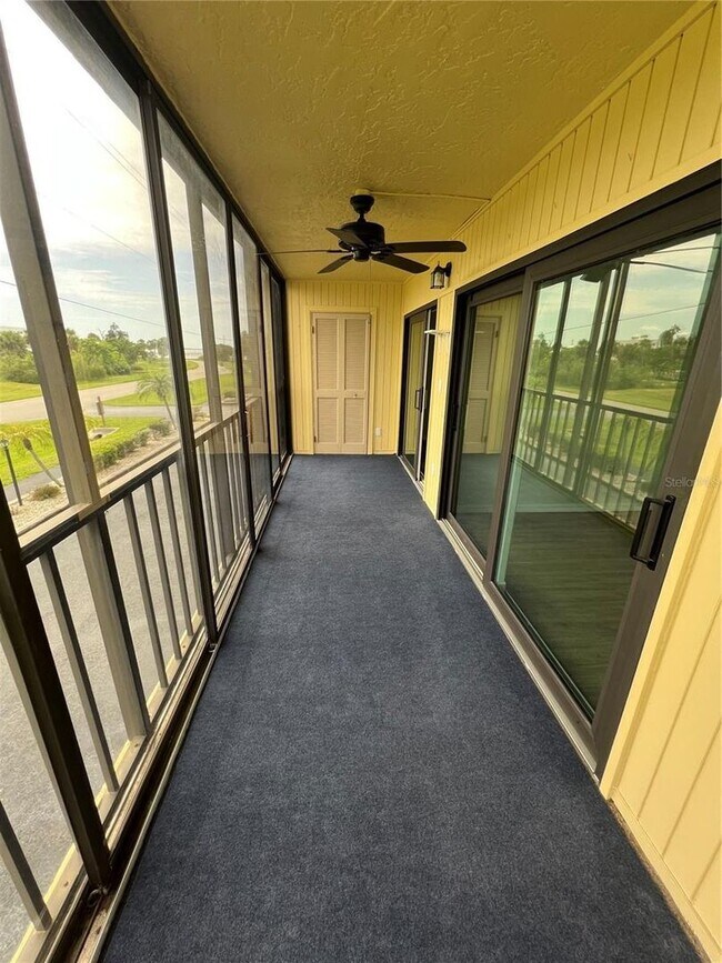 Building Photo - 14459 River Beach Dr