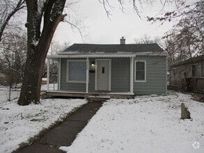 Building Photo - COMING SOON! Ranch Style 2 Bedroom!!