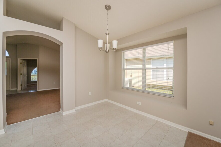 Building Photo - 30801 Tremont Dr