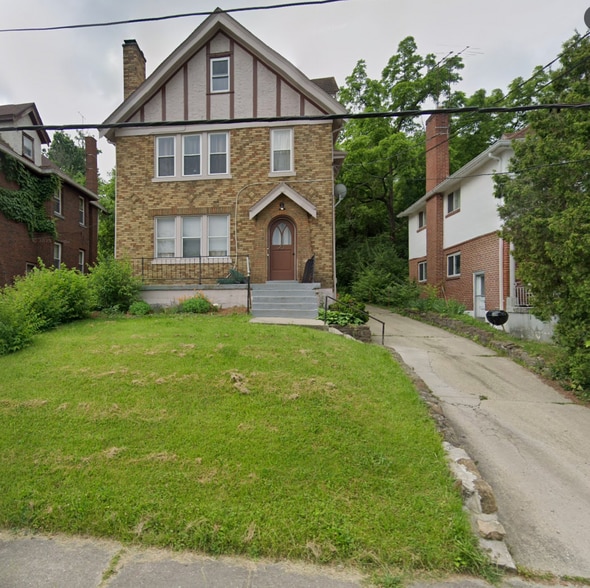 Building Photo - 23 Shirley Dr