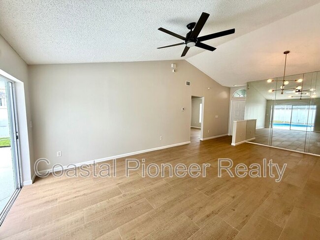 Building Photo - 11222 Clayridge Dr