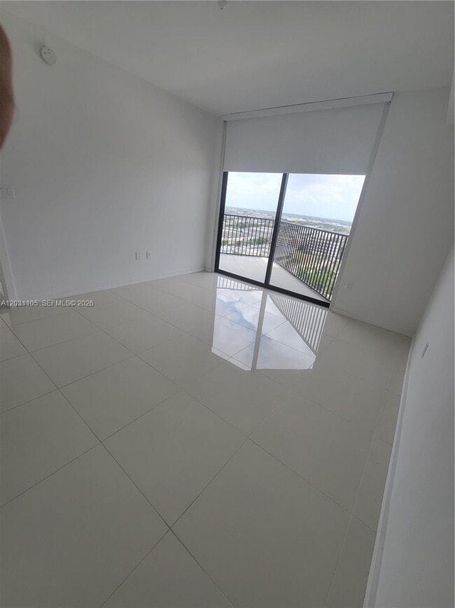 Building Photo - 5300 Paseo Blvd
