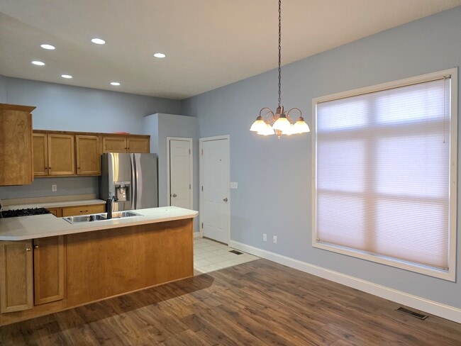 Building Photo - 2910 Kipling Ct