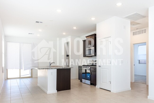 Building Photo - Brand New Home in Mission Royale