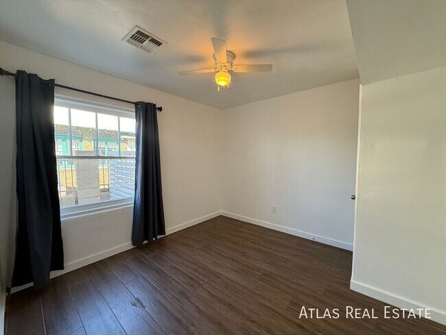 Building Photo - 1606 W Taylor St