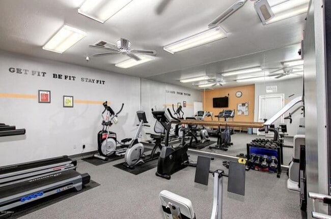 Building Photo - 11260 N 92nd St