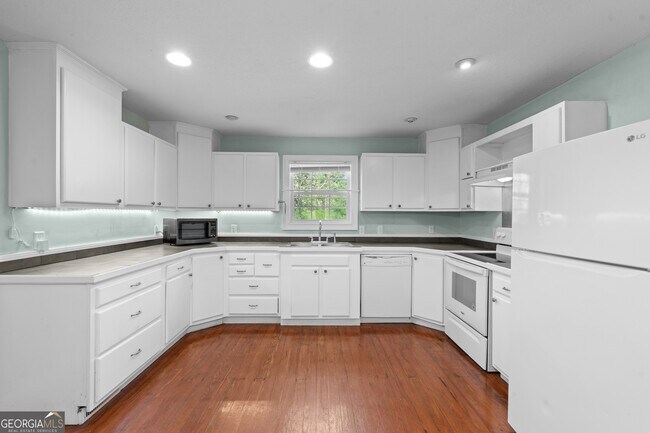 Building Photo - 225 Oliver Hwy