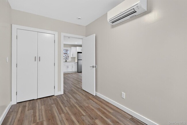 Building Photo - 303 Main St