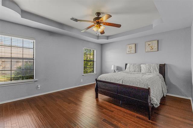 Building Photo - 1531 Pickwick Ln