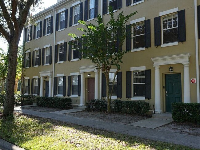 Building Photo - 1004 Waterside Dr