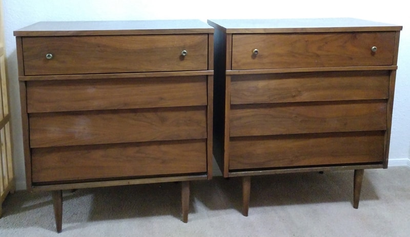 2 Dressers Available - 1806 S Roberts Rd