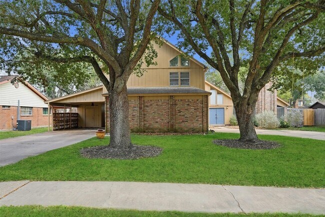 Building Photo - 2408 Chelmsford Ct