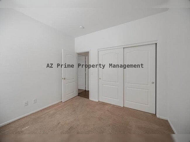 Building Photo - 6918 S 37th Glen