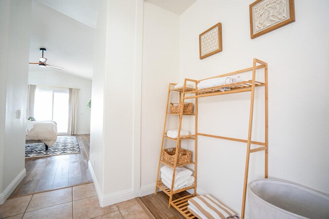 Building Photo - 45150 Birchcrest Cir