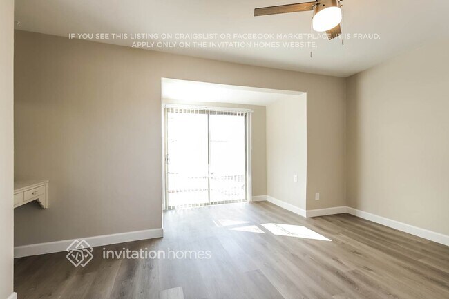 Building Photo - 2133 W Palmaire Ave