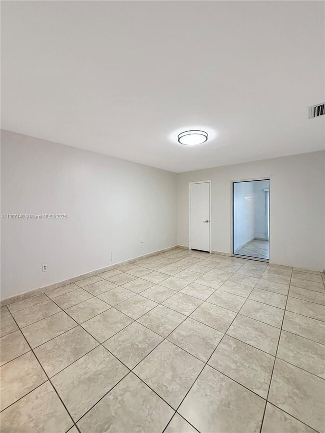 Building Photo - 6936 Holly Rd