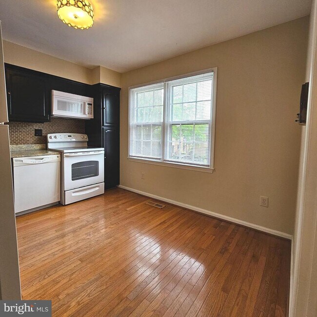 Building Photo - 4430 Airlie Way