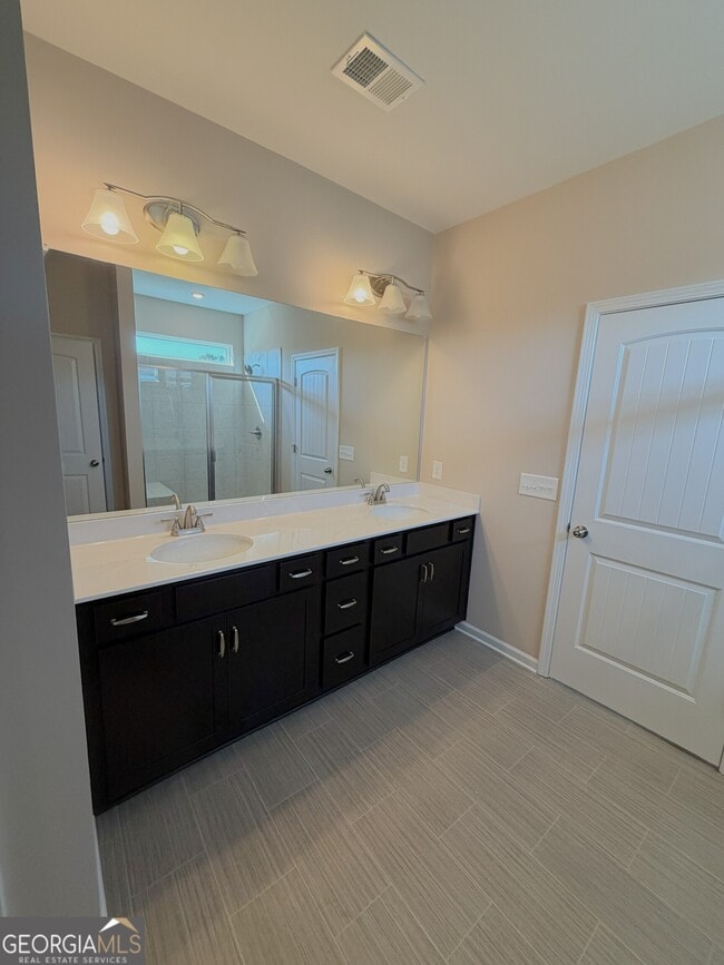 Building Photo - 204 Asher Dr