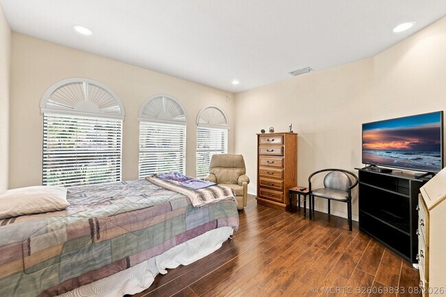 Building Photo - 10455 Stonebridge Blvd