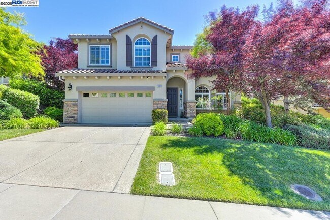 Primary Photo - 1207 Villagio Dr