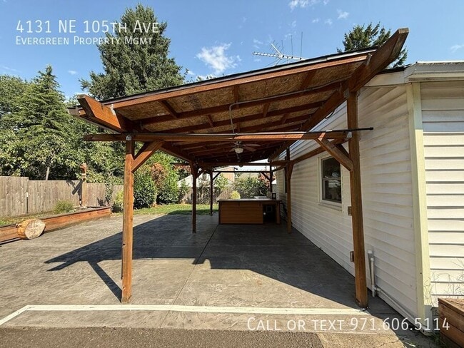 Building Photo - 4131 NE 105th Ave