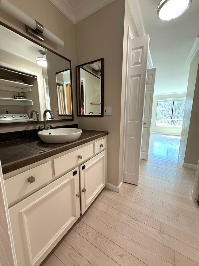 Building Photo - 503 Seaver Dr